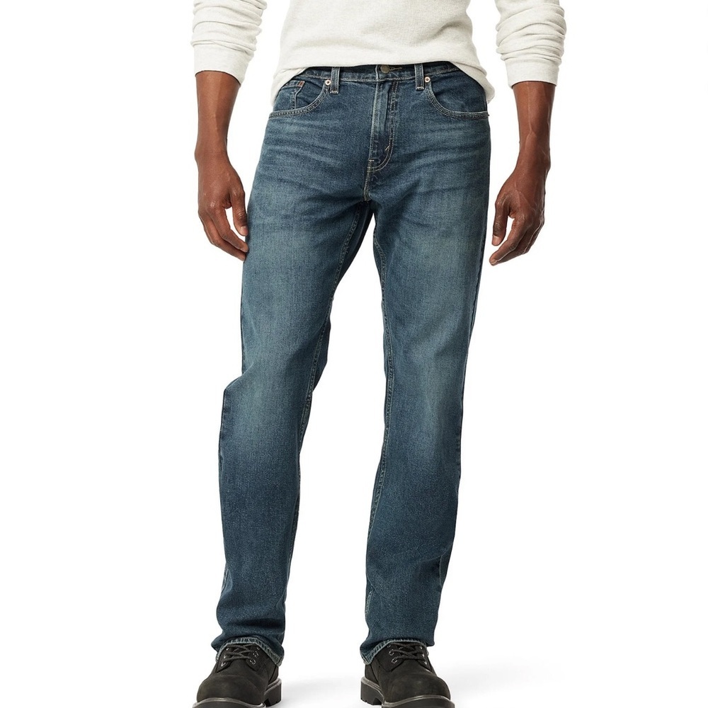 Men's Levi’s S61 Relaxed Blue Jeans Sz 38X30 NWT